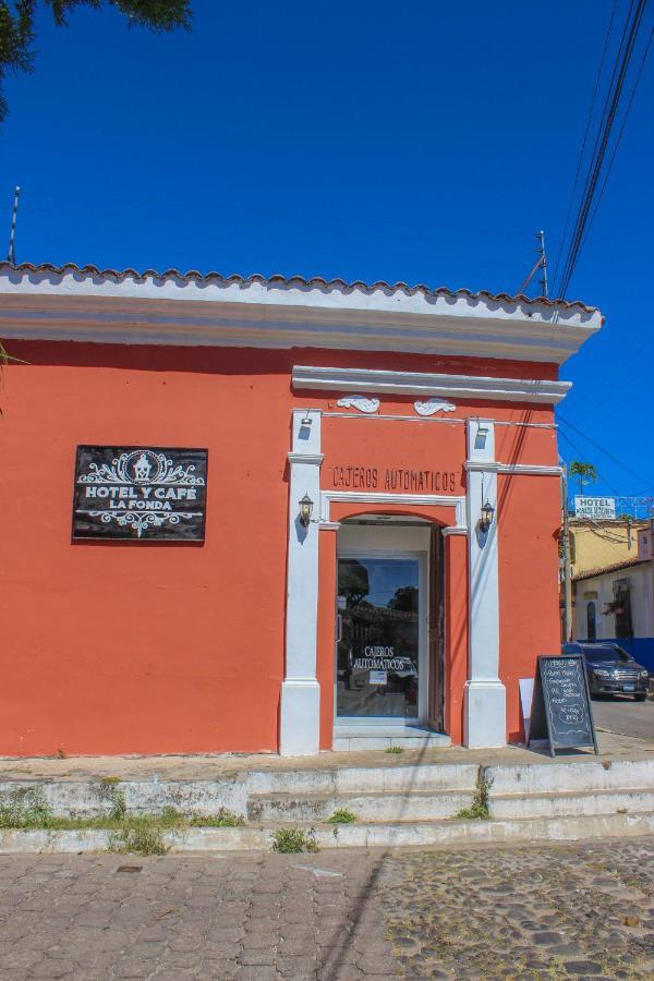 Hotel Y Cafe Ixmati Suchitoto Exterior foto